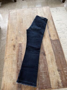 AG Adriano Goldschmied The Jodi Crop high rise slim flare size 28R.